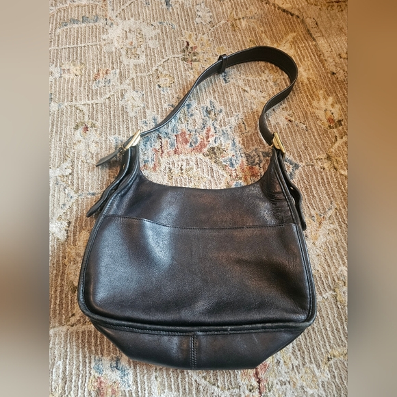 Vintage Coach 9718 Black Legacy Flap Saddle Shoulder, excellent condition - Picture 9 of 9